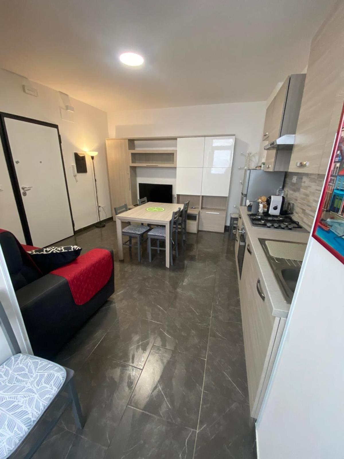 Little House Appartement Reggio di Calabria Buitenkant foto